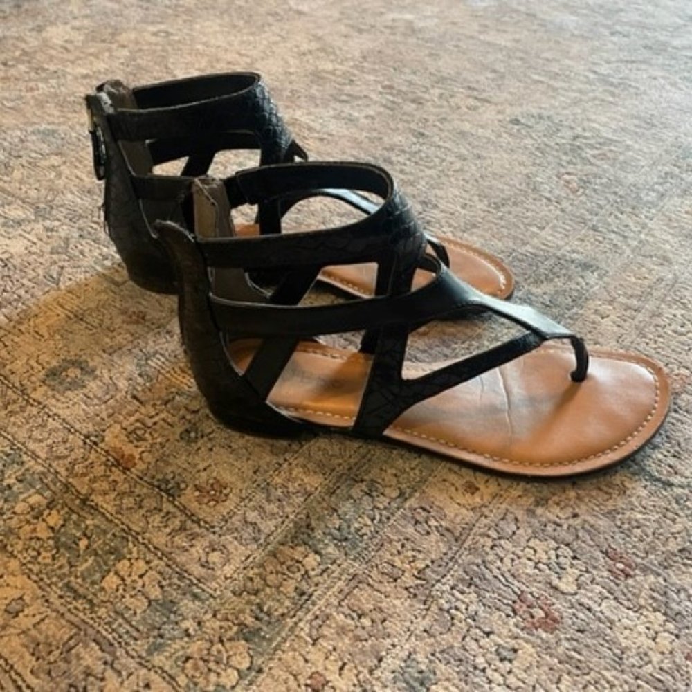 Guess Black Gladiator Strap Sandals